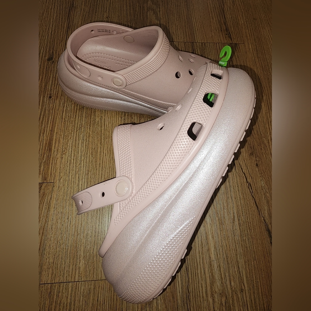 M8/W10 - New CROCS Crush Shimmer Slip On Platform Clogs Shoes Pink - Picture 2 of 9